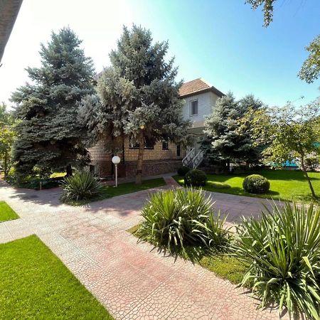 Гостевой Дом Шумкар Азия Guest House Shumkar Asia Bishkek Esterno foto
