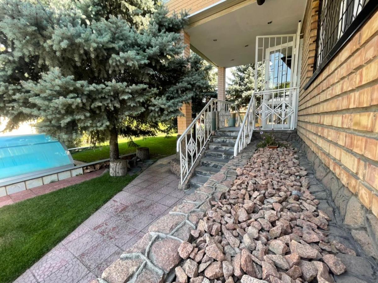 Гостевой Дом Шумкар Азия Guest House Shumkar Asia Bishkek Esterno foto