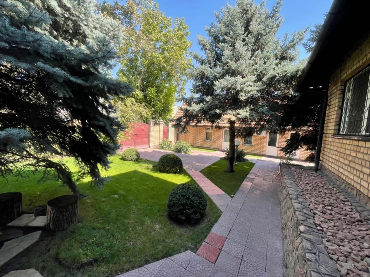Гостевой Дом Шумкар Азия Guest House Shumkar Asia Bishkek Esterno foto