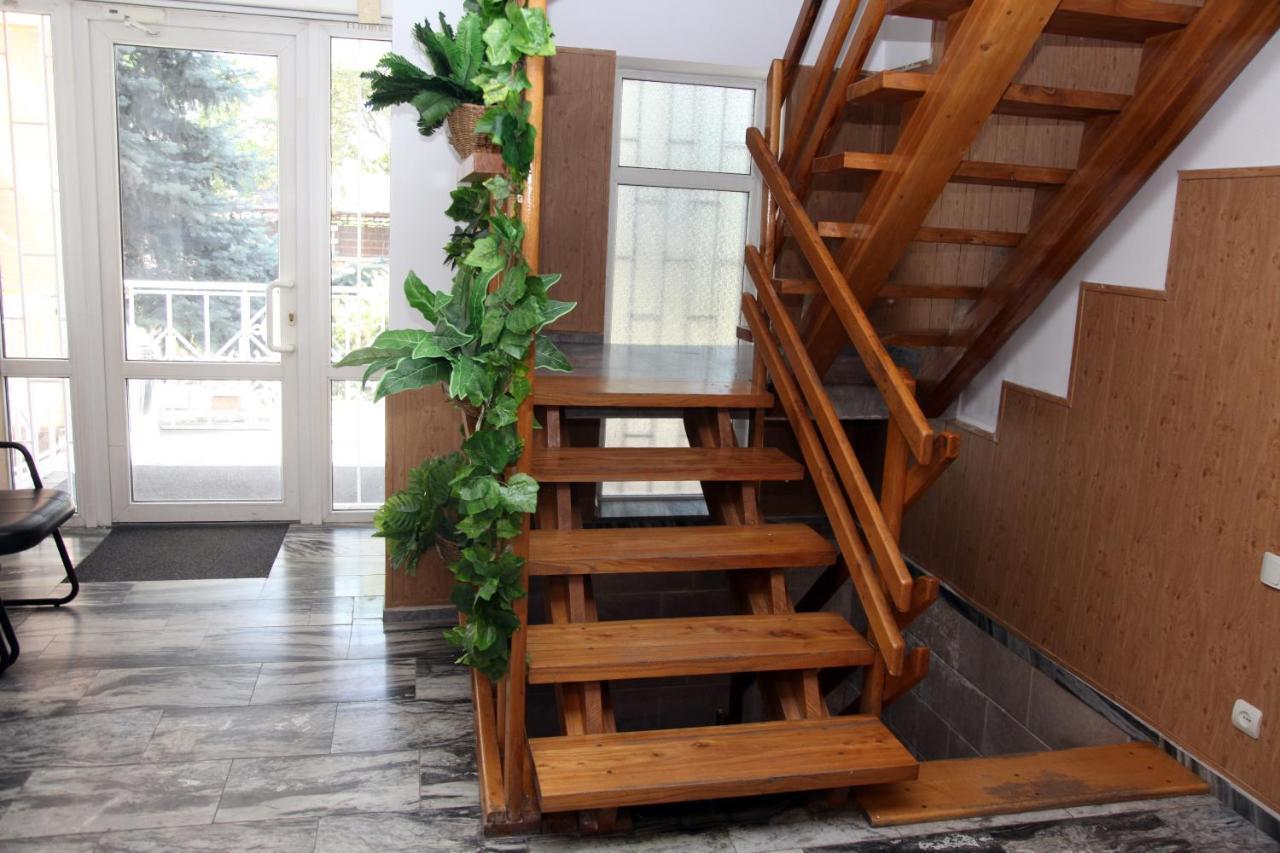 Гостевой Дом Шумкар Азия Guest House Shumkar Asia Bishkek Esterno foto