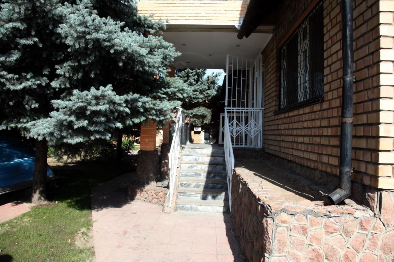 Гостевой Дом Шумкар Азия Guest House Shumkar Asia Bishkek Esterno foto